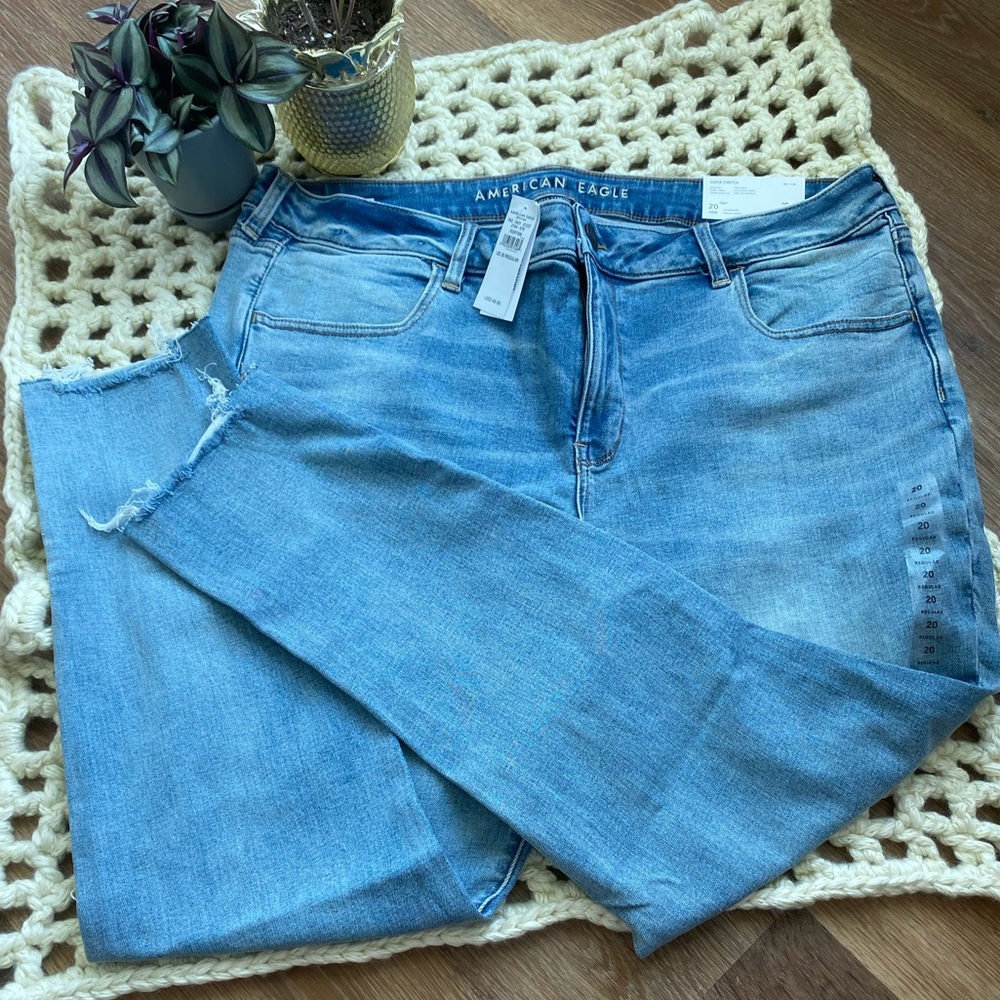 NWT AE Super Skinny Ripped Jeans